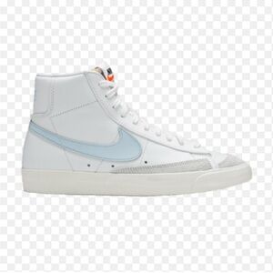 Nike Women’s Blazer Mid ‘77
